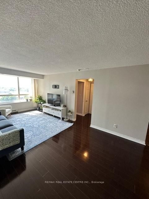 812 - 3605 Kariya Drive S