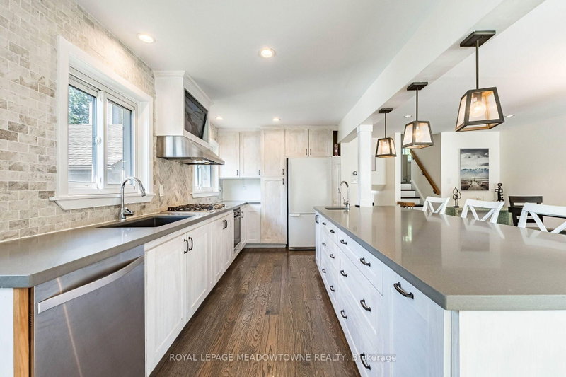 56 Sutter Avenue