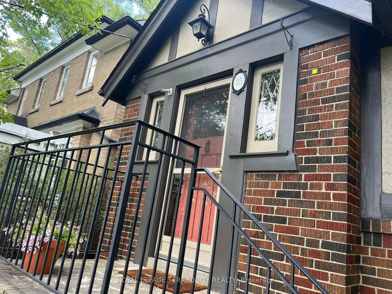 25 Halford Avenue