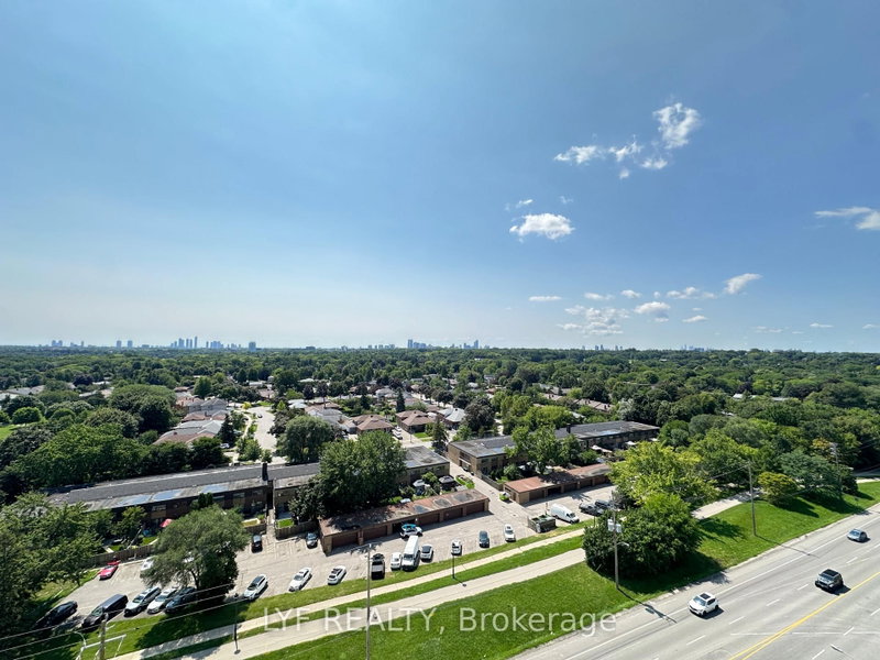 4010 Eglinton Ave W photo 3