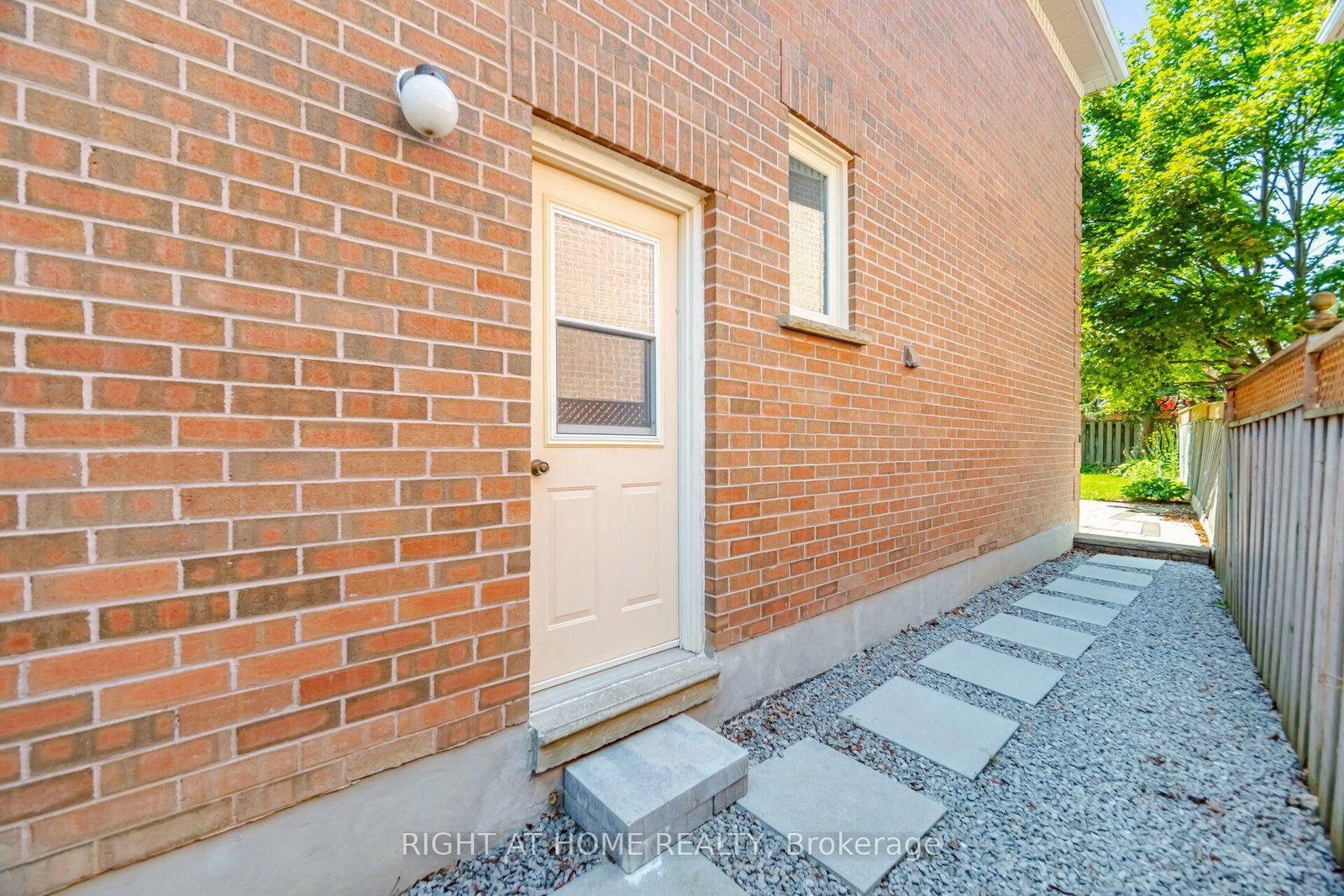 Listing Image 45