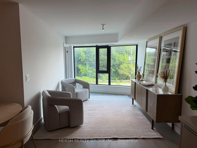 211 - 160 Kingsway Crescent