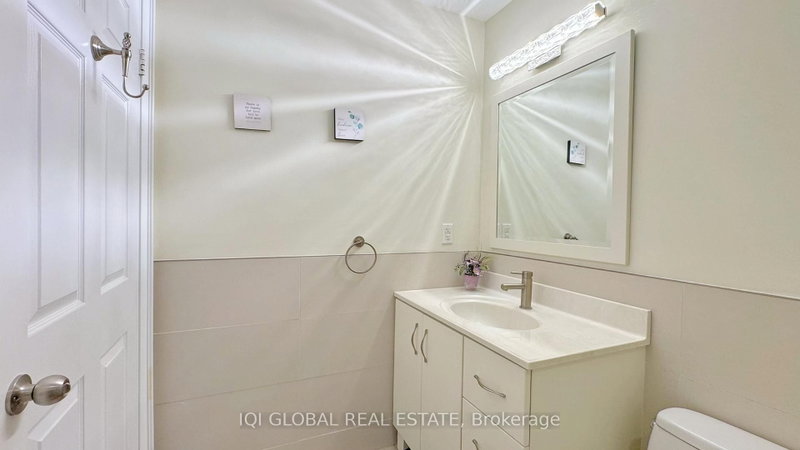 2511 Lakeshore Oakville,ON L6L 6L9 — Photo 14