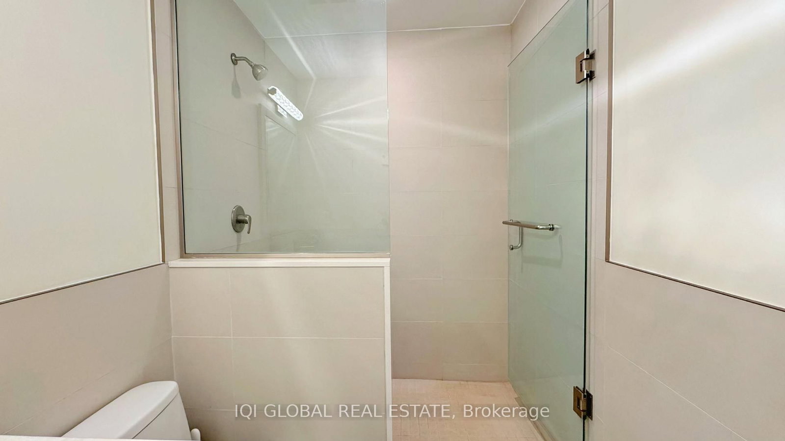 2511 Lakeshore Oakville,ON L6L 6L9 — Photo 15