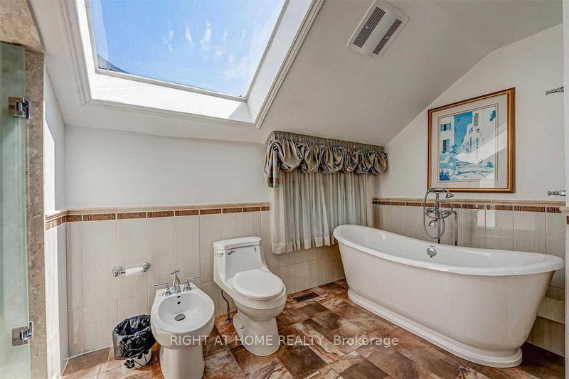 4326 Bridlepath Mississauga,ON L5L 3K4 — Photo 23