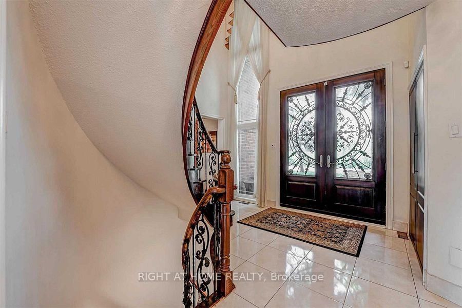 4326 Bridlepath Mississauga,ON L5L 3K4 — Photo 5