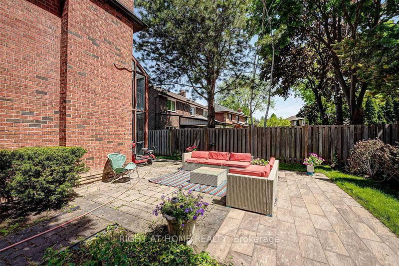 4326 Bridlepath Mississauga,ON L5L 3K4 — Photo 39