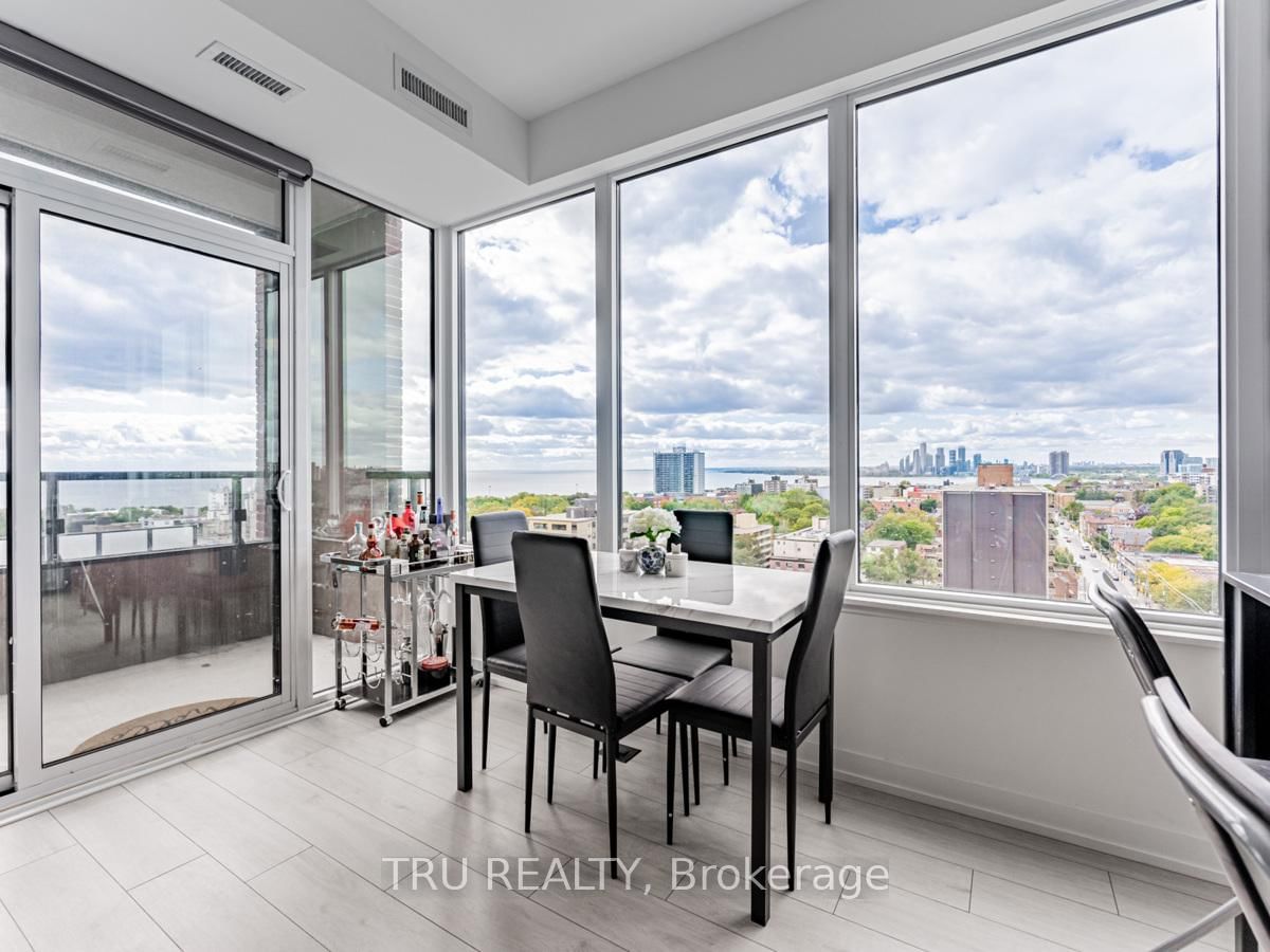 270 Dufferin Street • #LPH12 • Toronto, ON photo 10