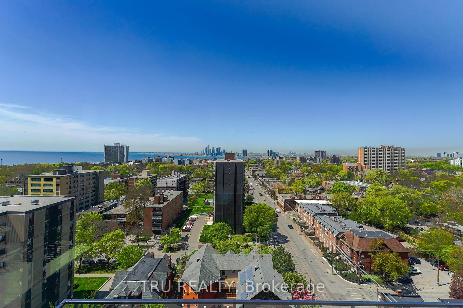270 Dufferin Street • #LPH12 • Toronto, ON photo 25