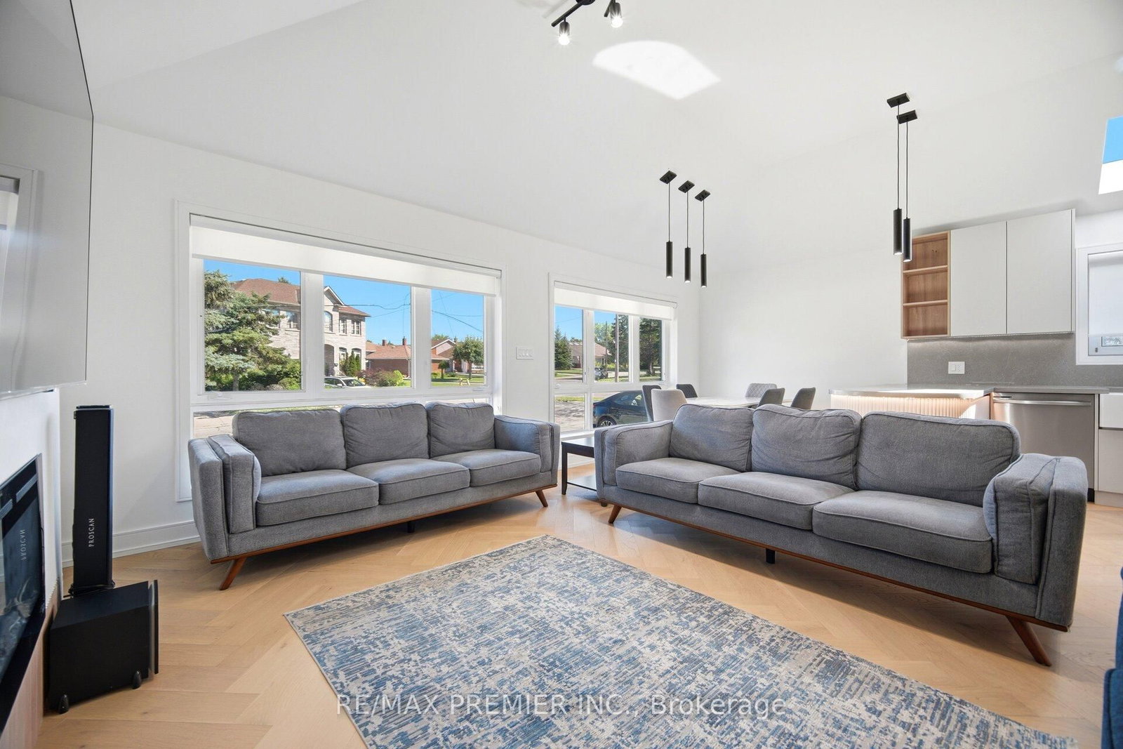 19 Jacinta Drive • Toronto, ON photo 16