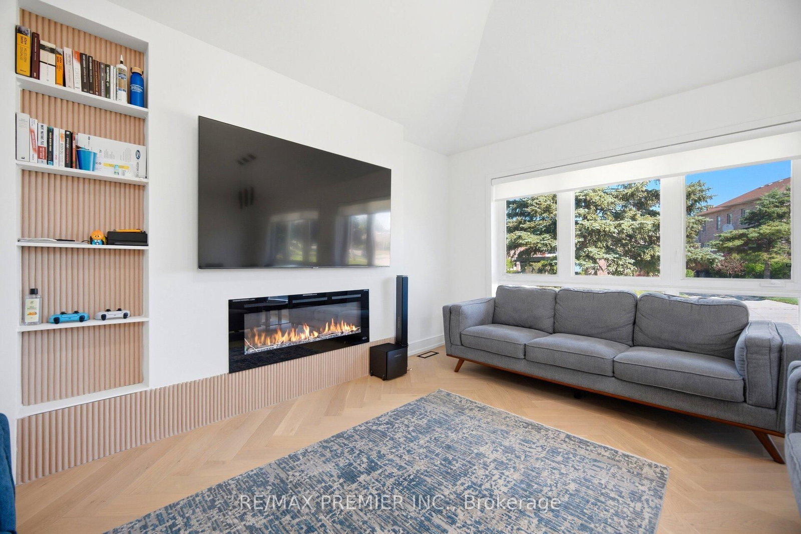 19 Jacinta Drive • Toronto, ON photo 17