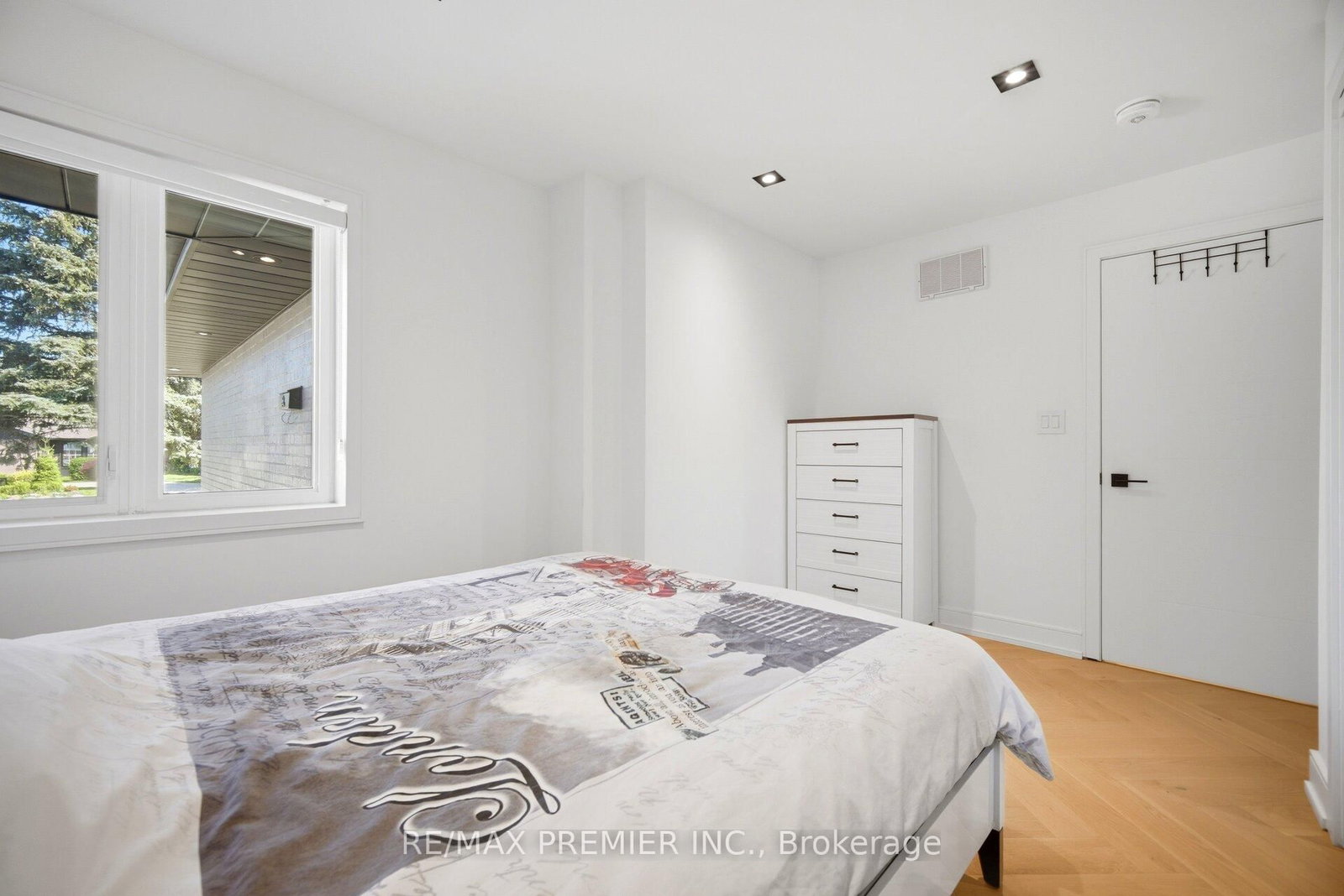 19 Jacinta Drive • Toronto, ON photo 27