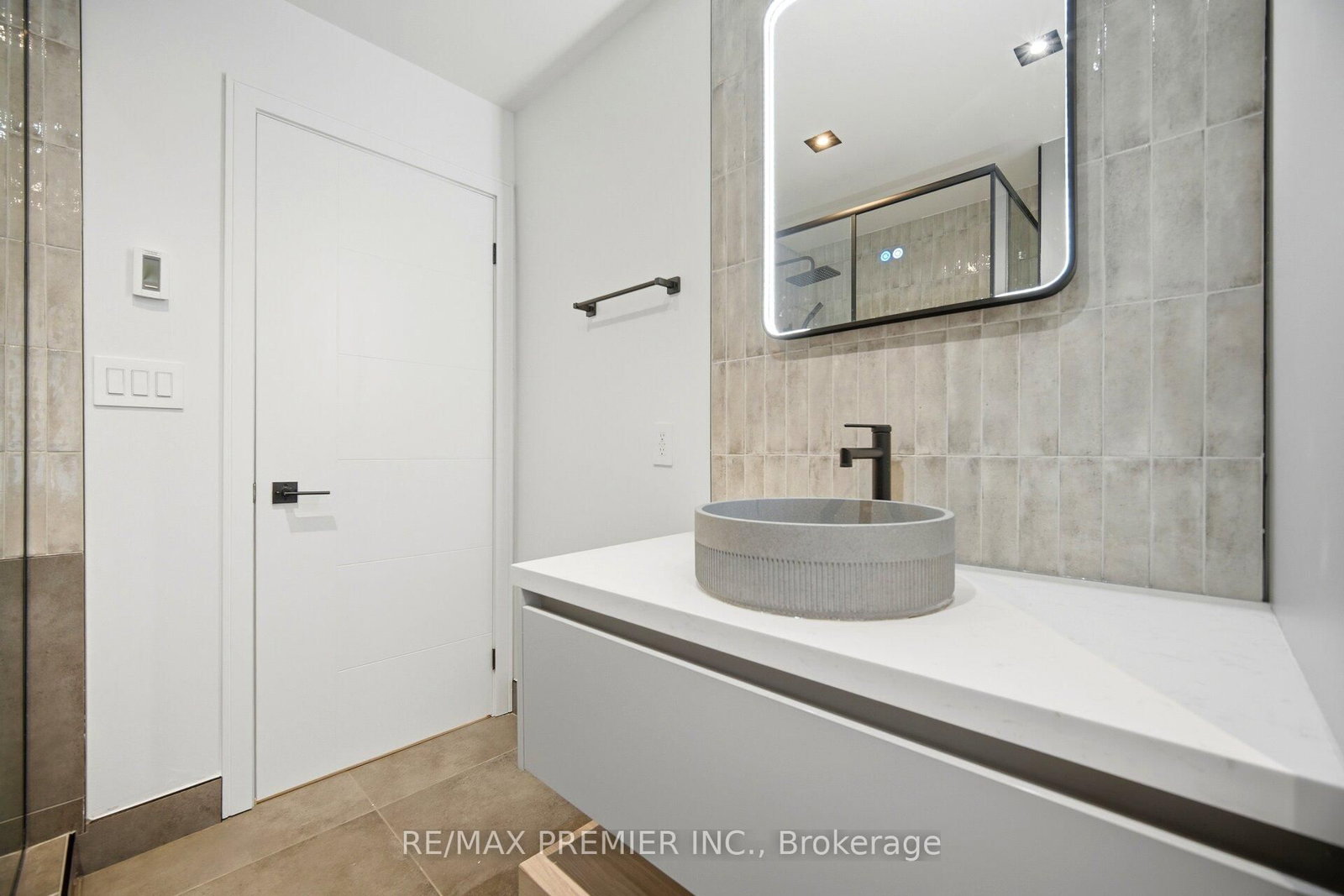 19 Jacinta Drive • Toronto, ON photo 28