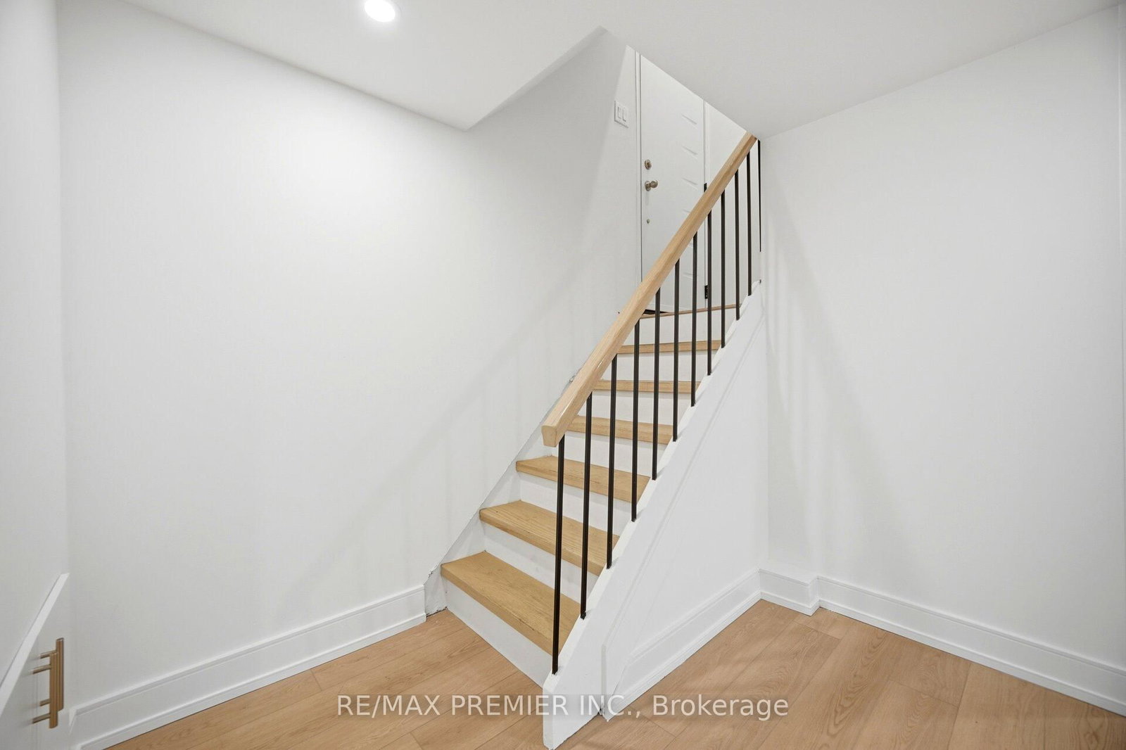 19 Jacinta Drive • Toronto, ON photo 31