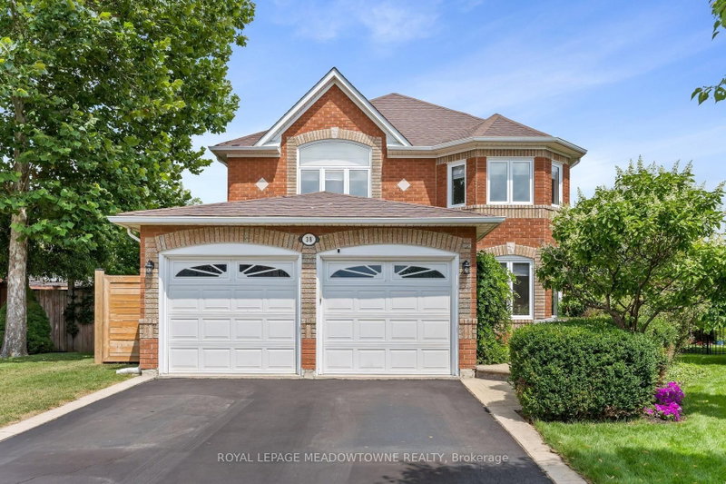 38 Chester Crescent