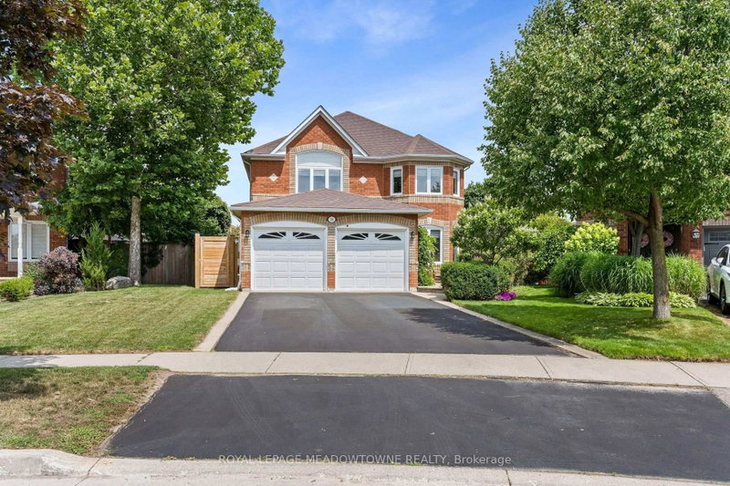 38 Chester Crescent