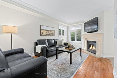 38 Chester Crescent • Halton Hills, ON photo 8