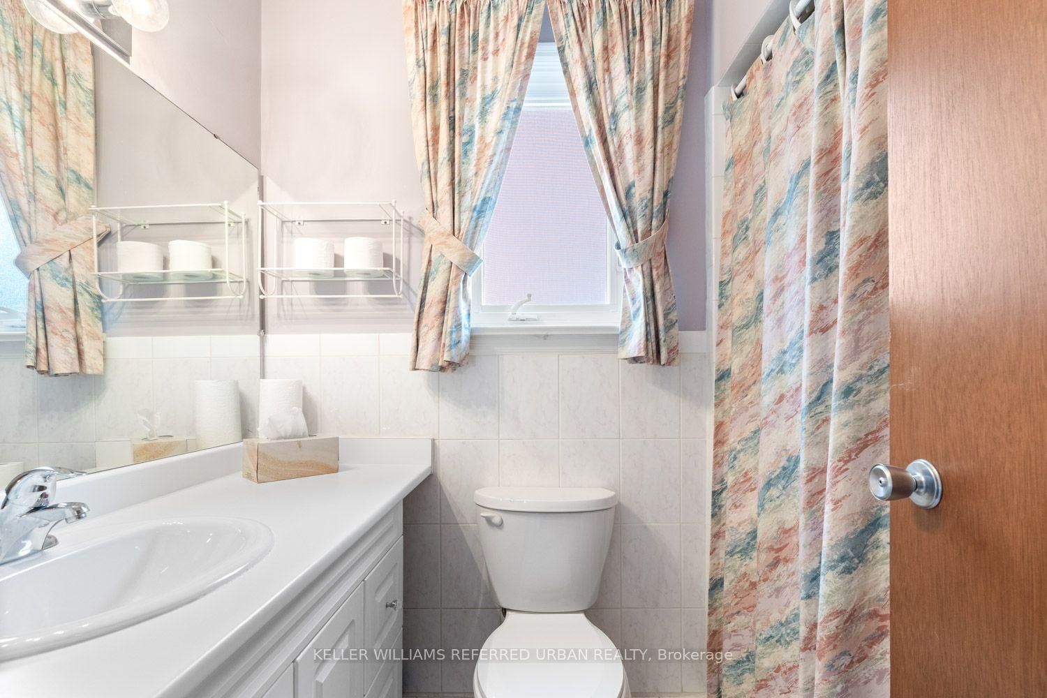 114 Gracefield Avenue • Toronto, ON photo 18