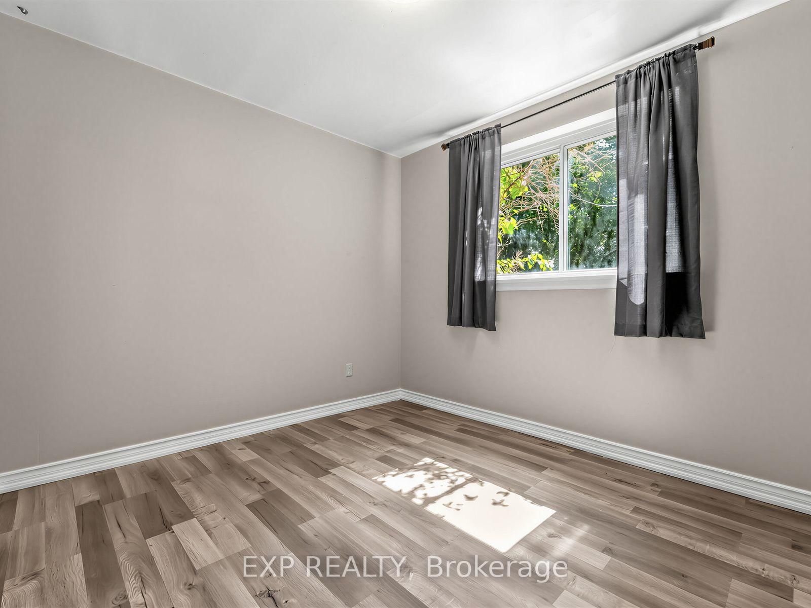 1586 Sandgate Crescent • Mississauga, ON photo 24