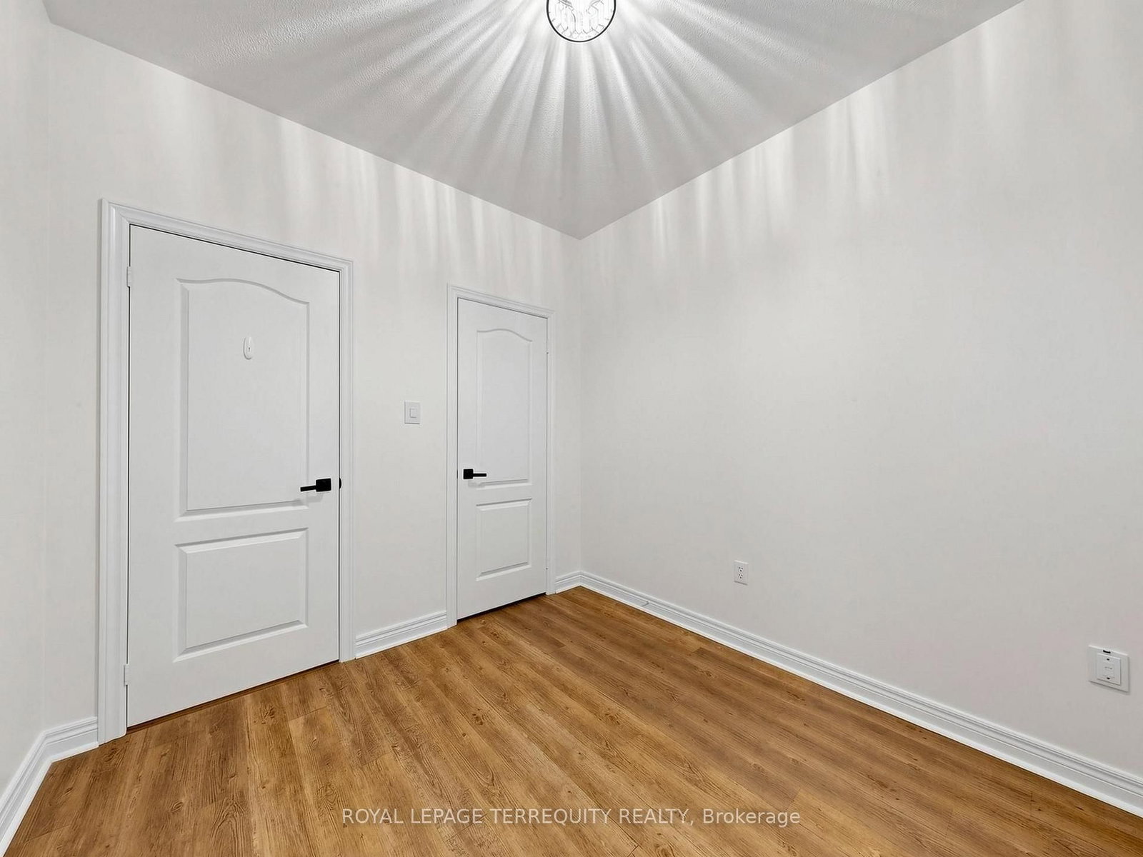 19 Johnson Crescent • Halton Hills, ON photo 29