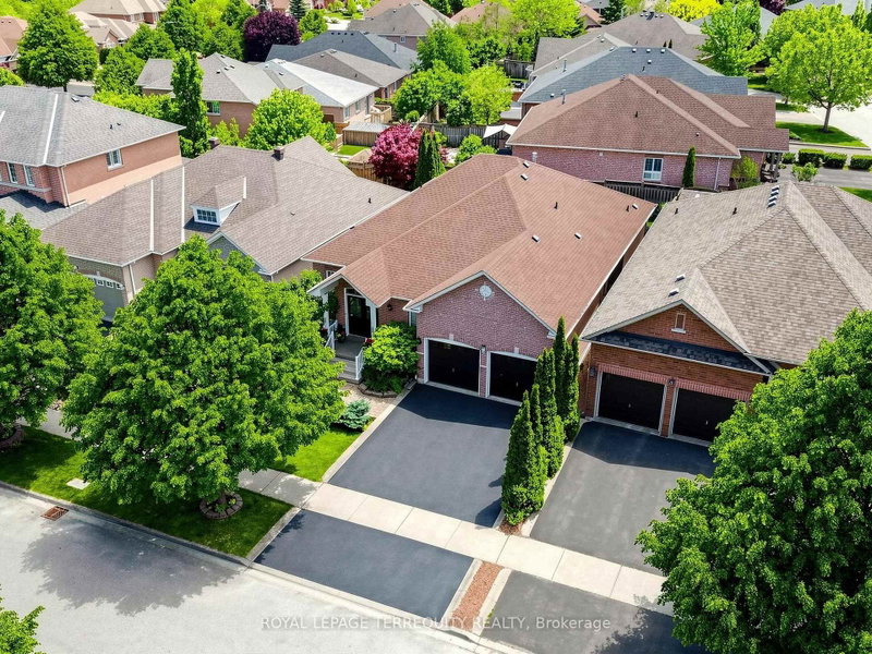 19 Johnson Crescent