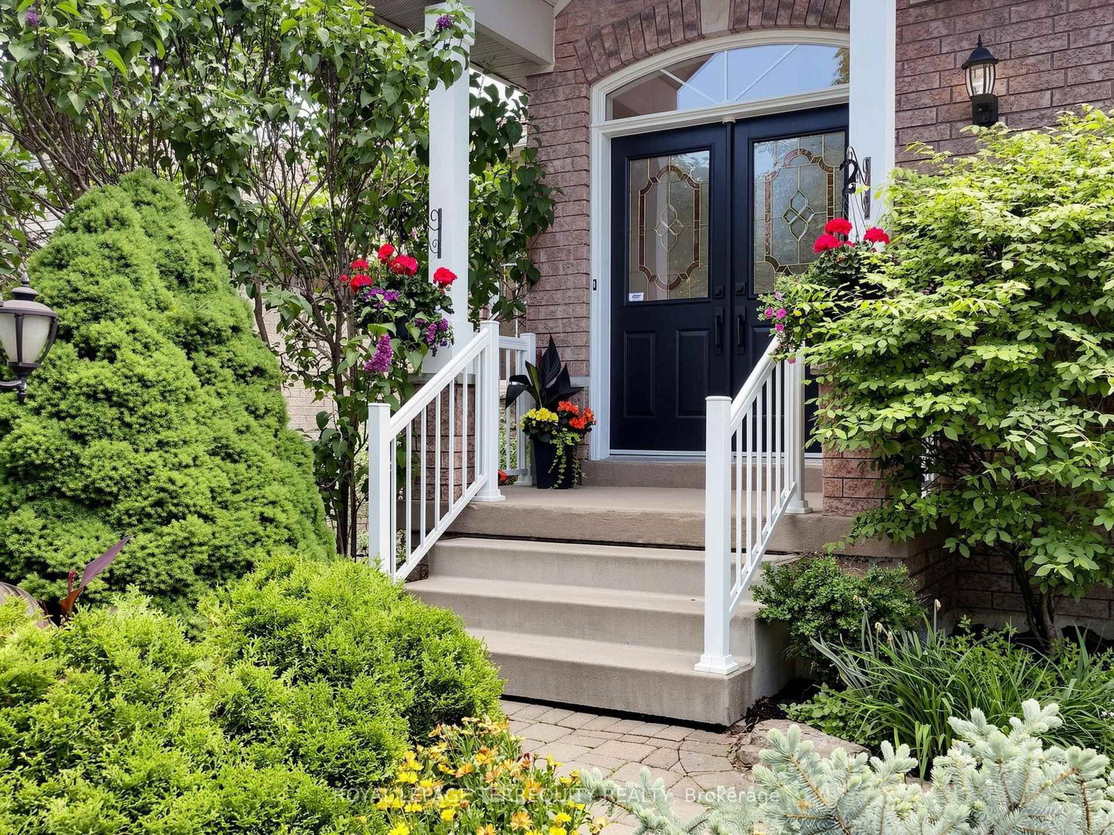 19 Johnson Crescent • Halton Hills, ON photo 5