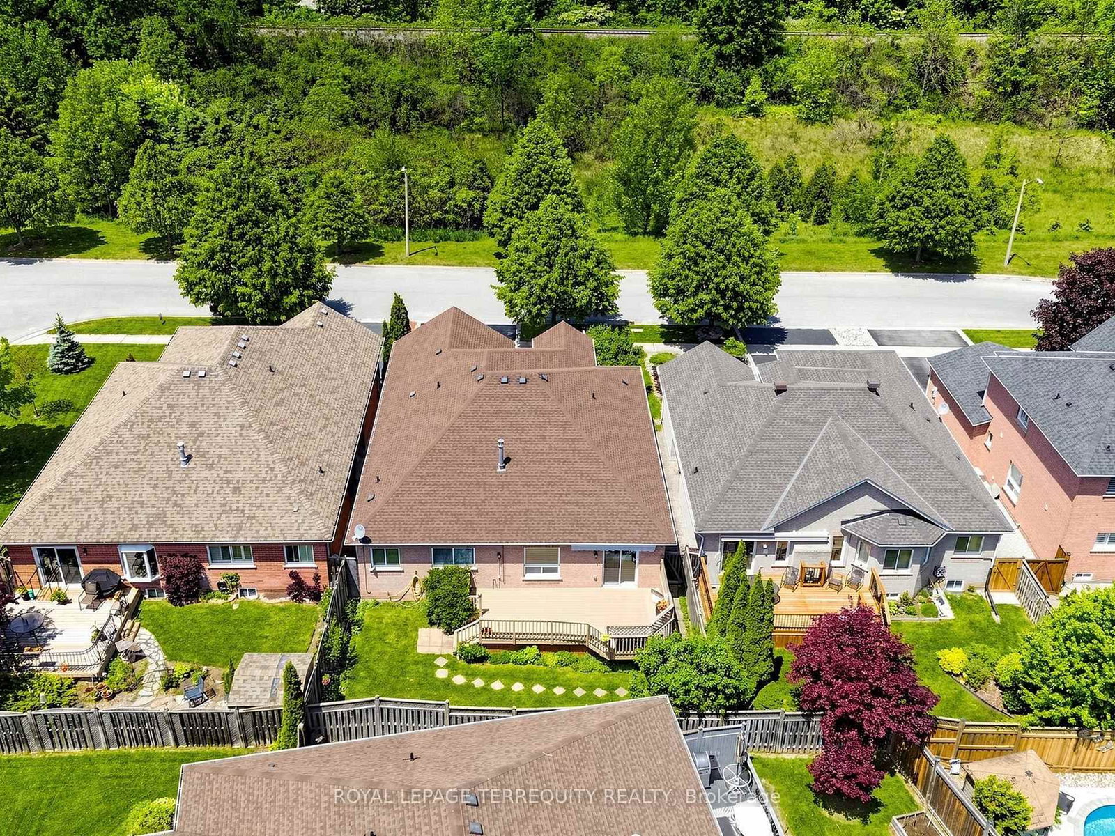 19 Johnson Crescent • Halton Hills, ON photo 6