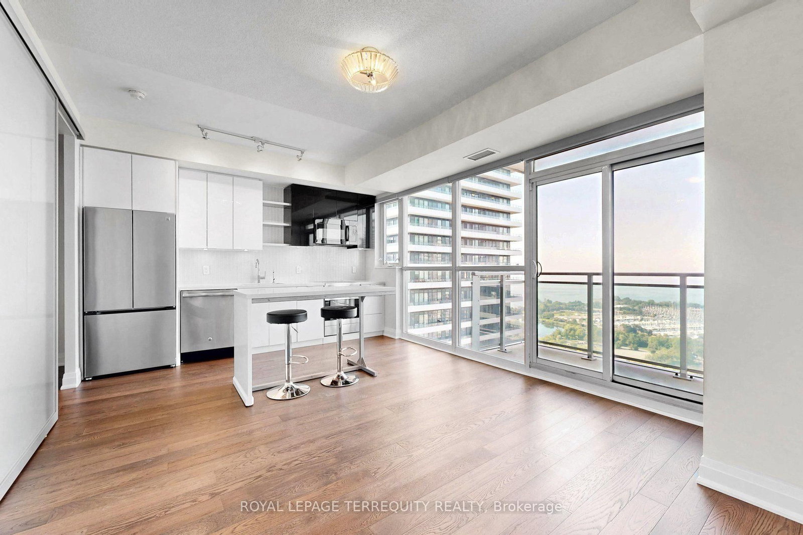 33 Shore Breeze Drive • #3111 • Toronto, ON photo 11