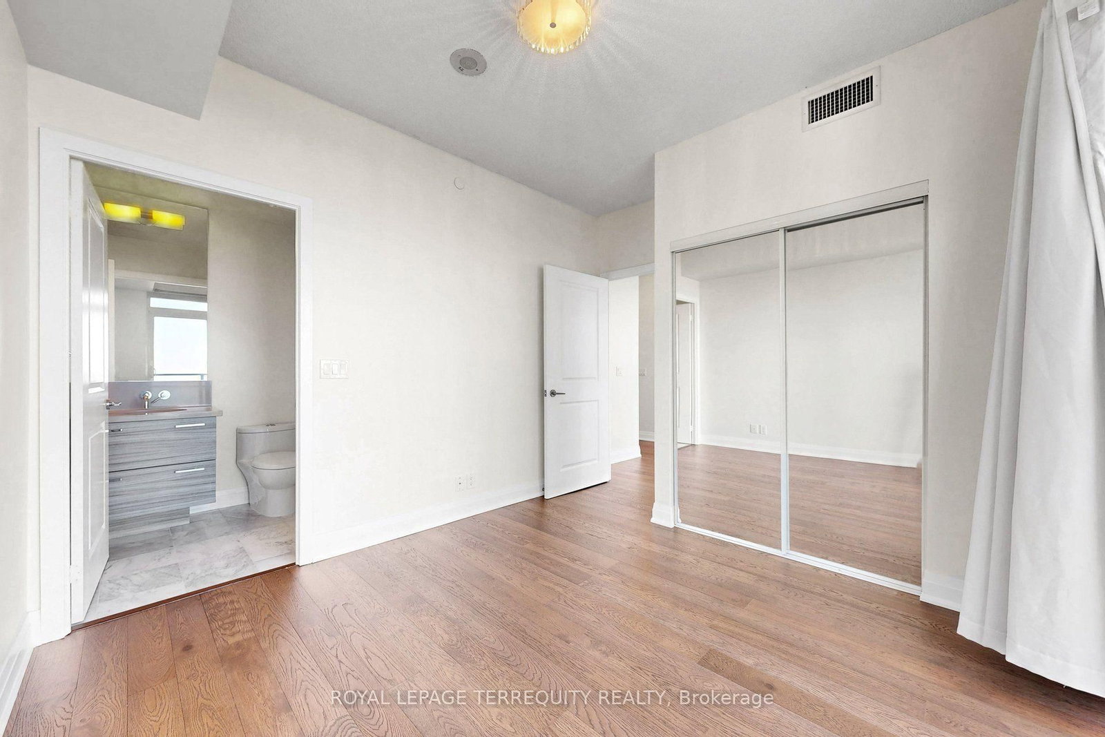 33 Shore Breeze Drive • #3111 • Toronto, ON photo 19