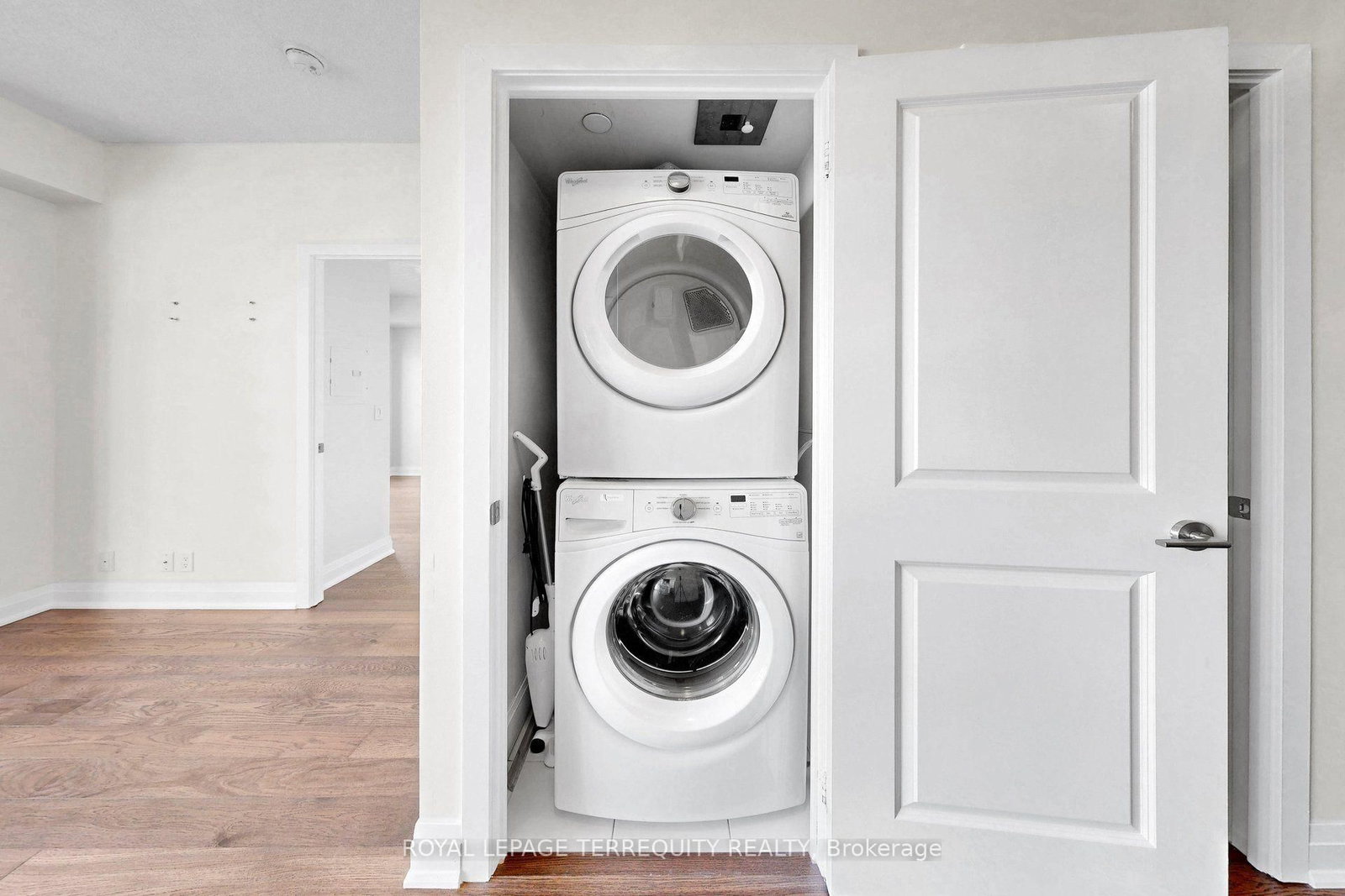 33 Shore Breeze Drive • #3111 • Toronto, ON photo 26