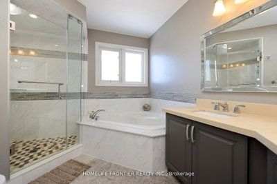 3213 Escada Mississauga,ON L5M 7V6 — Photo 12