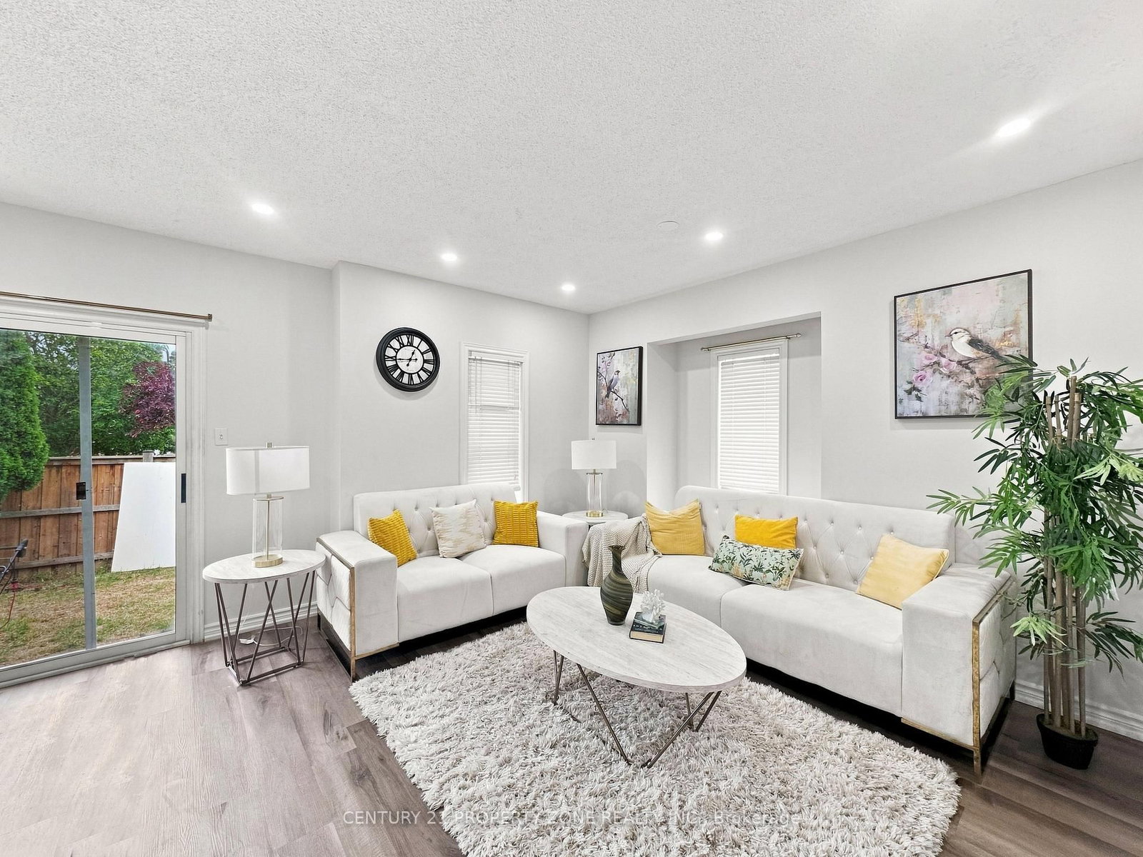 65 Shady Pine Circle • Brampton, ON photo 4