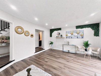 65 Shady Pine Circle • Brampton, ON photo 5