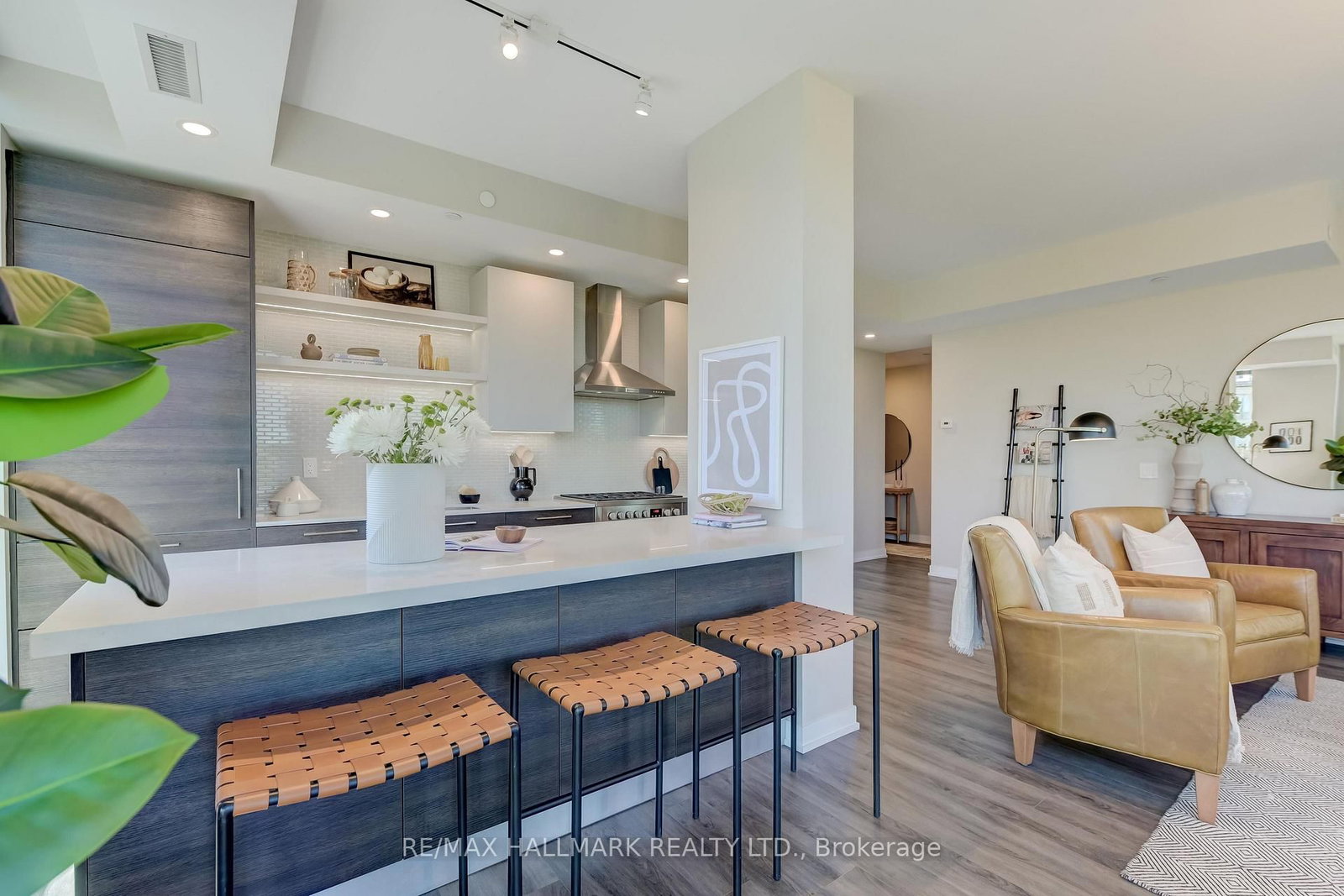 2118 Bloor Street W • #402 • Toronto, ON photo 18