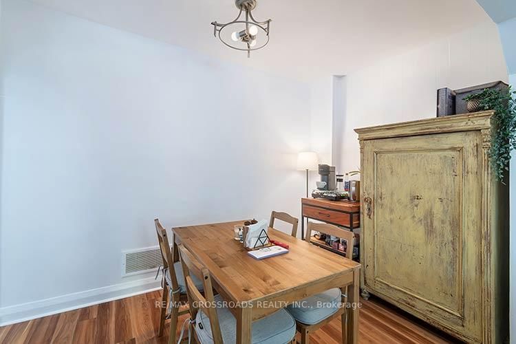 65 Manitoba Toronto,ON M8Y 1E1 — Photo 14
