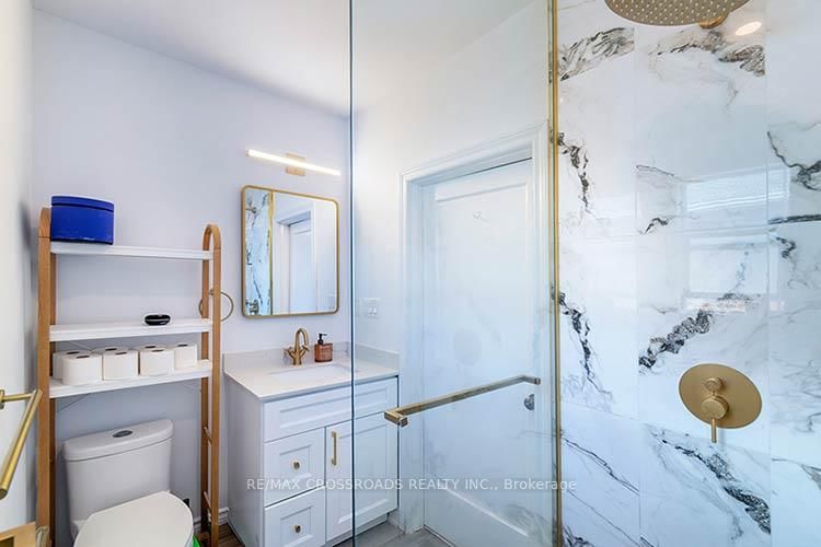 65 Manitoba Toronto,ON M8Y 1E1 — Photo 21