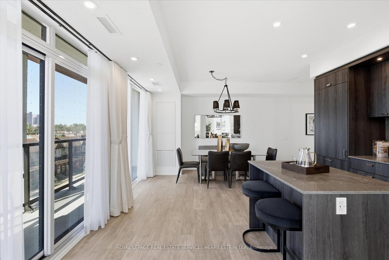 858 Dupont Street • #328 • Toronto, ON photo 11