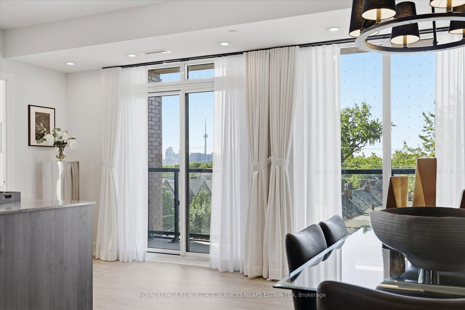 858 Dupont Street • #328 • Toronto, ON photo 13