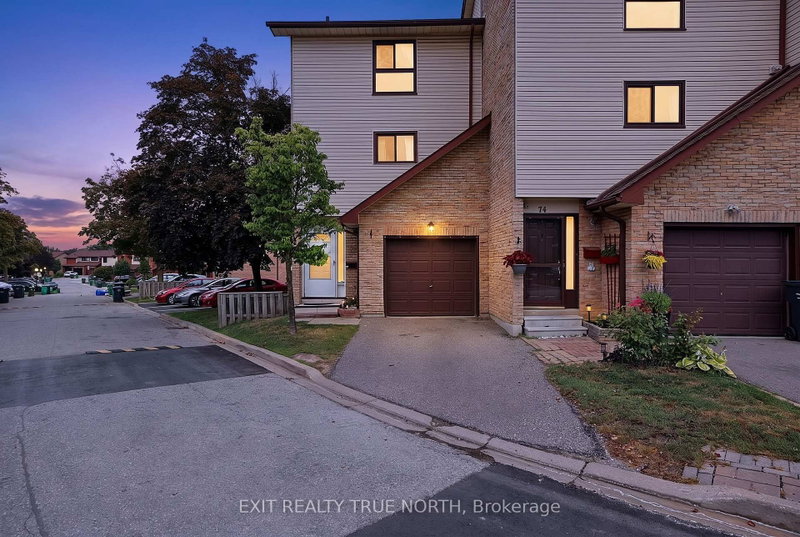73 Collins Crescent