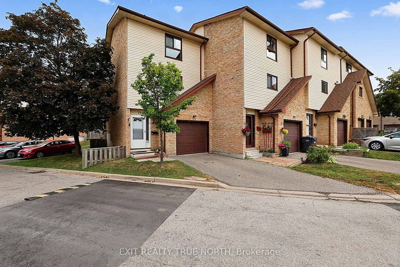 73 Collins Crescent