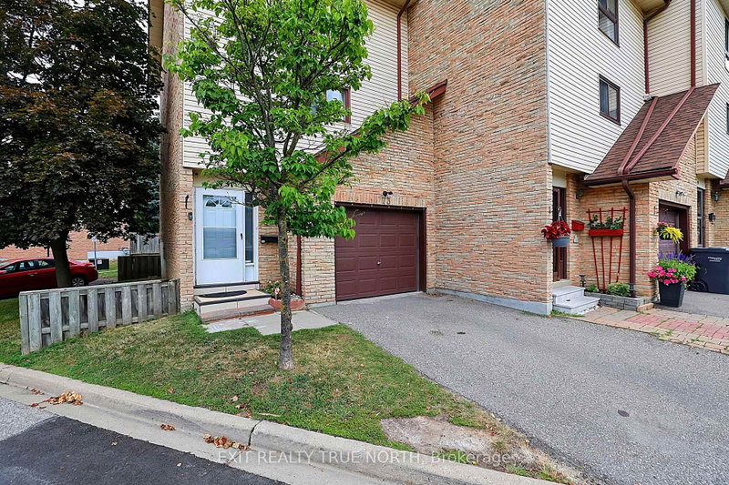 73 Collins Crescent