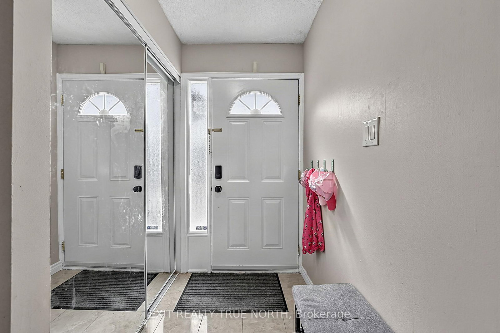 73 Collins Crescent • Brampton, ON photo 5