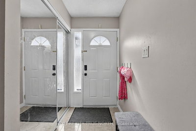 73 Collins Crescent • Brampton, ON photo 5
