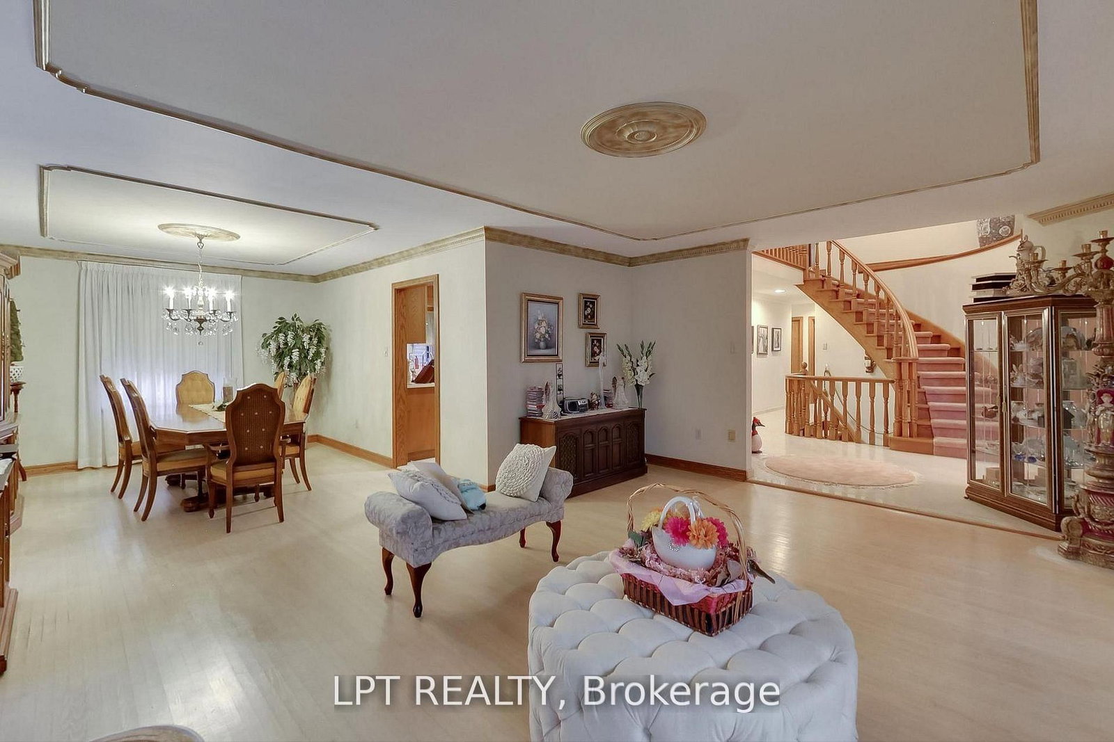 6 Fenton Way • Brampton, ON photo 18