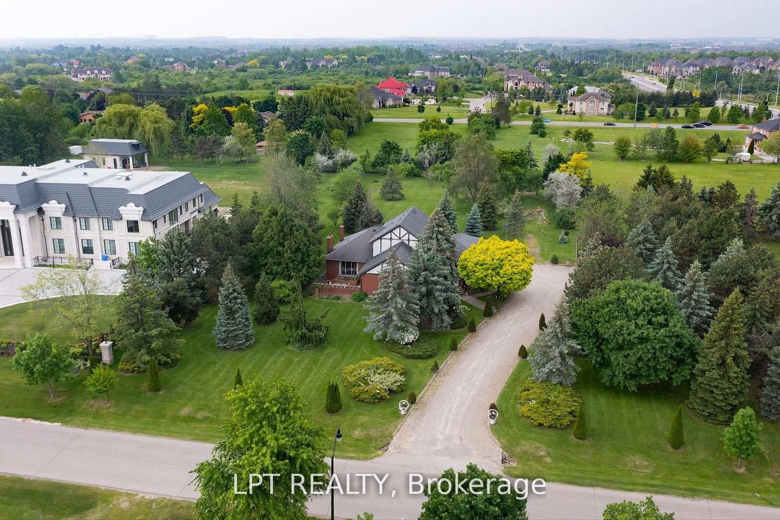 6 Fenton Way • Brampton, ON photo 46