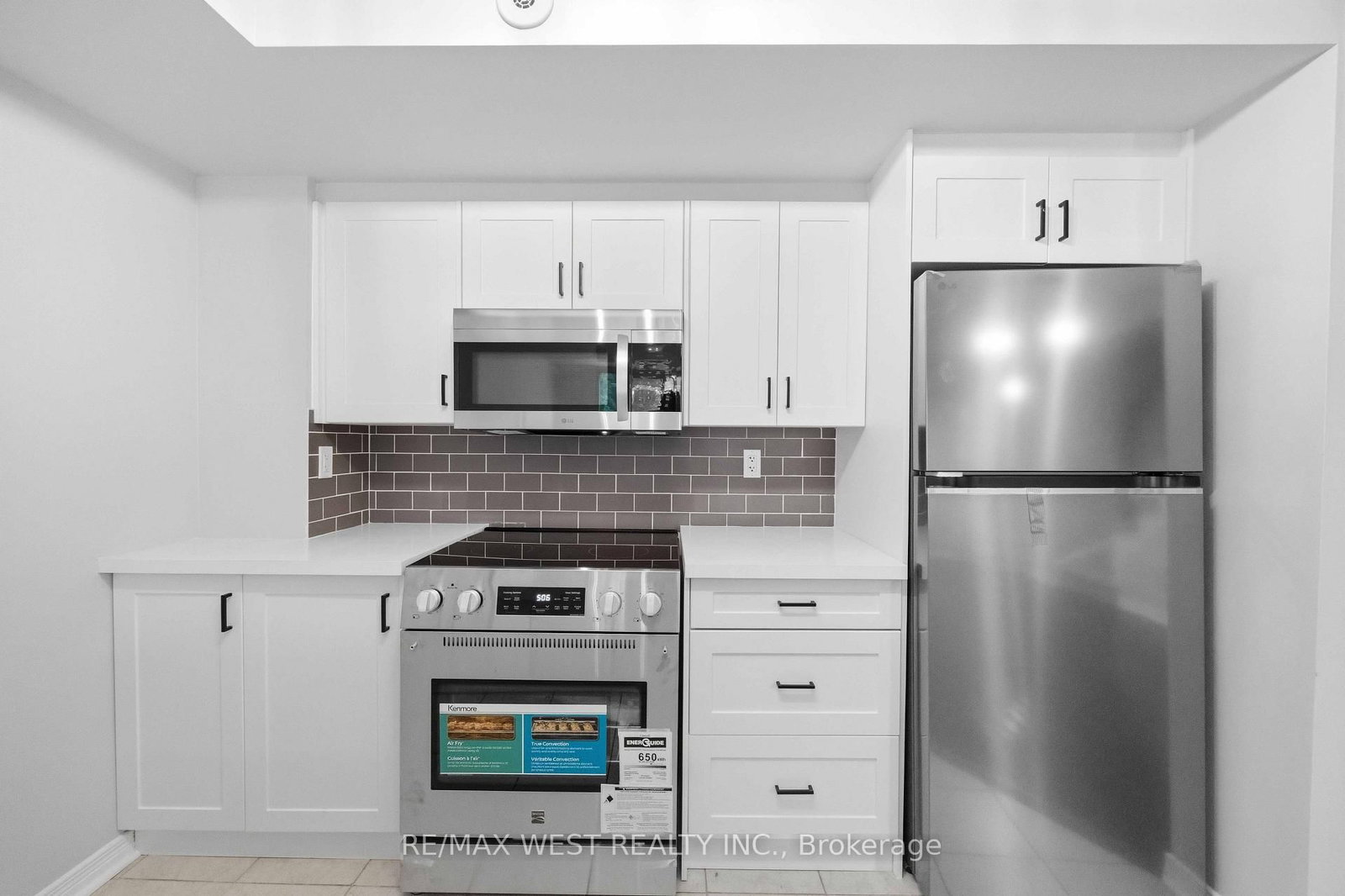 20 Elsie Lane • #122 • Toronto, ON photo 21