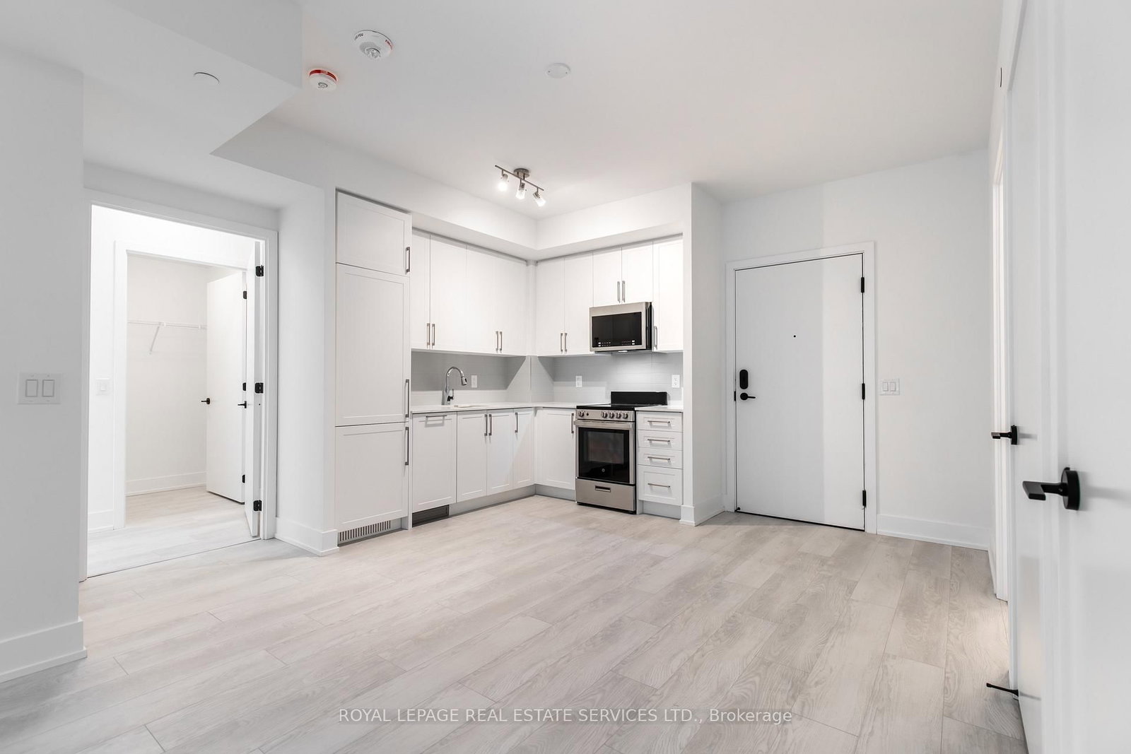 2450 Old Bronte Road • #325 • Oakville, ON photo 4