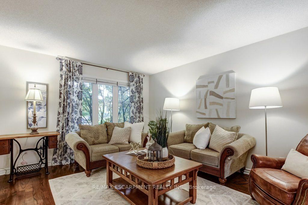 2527 Andover Road • Oakville, ON photo 6