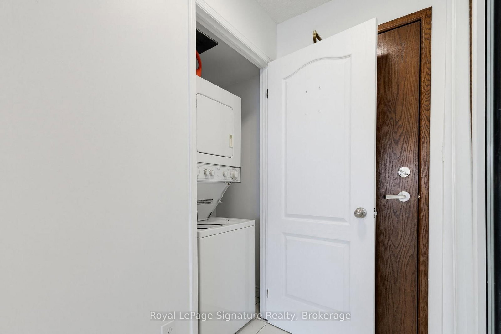 1276 Maple Crossing Boulevard • #1407 • Burlington, ON photo 22