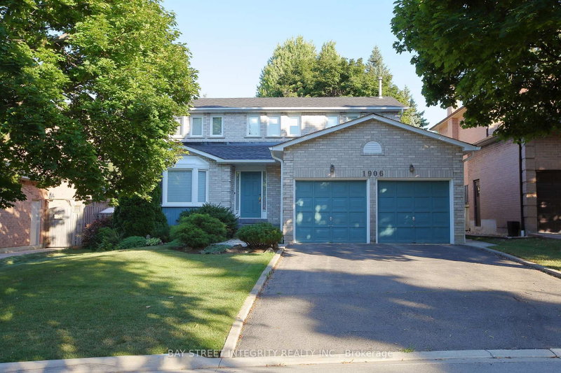 1906 Stoneybrook Court